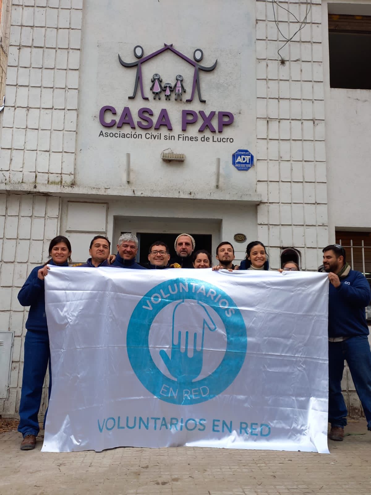 Acciones solidarias de los  voluntarios de la distribuidora de gas natural Camuzzi
