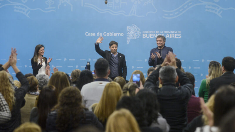Raverta, Kicillof y Máximo Kirchner entregaron la jubilación 180.000 por tareas de cuidado