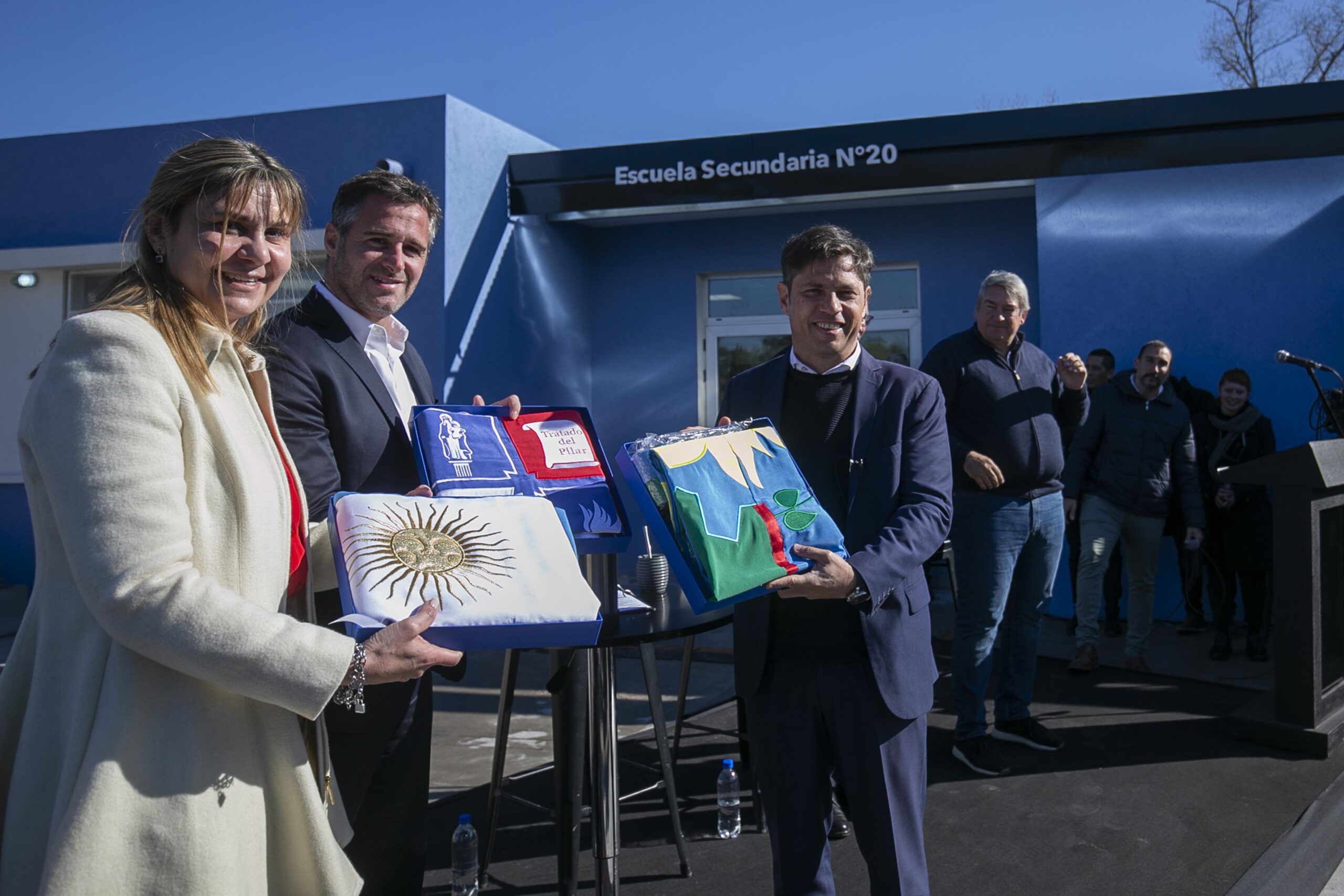 El gobernador bonaerense Axel Kicillof inauguró una escuela en Pilar