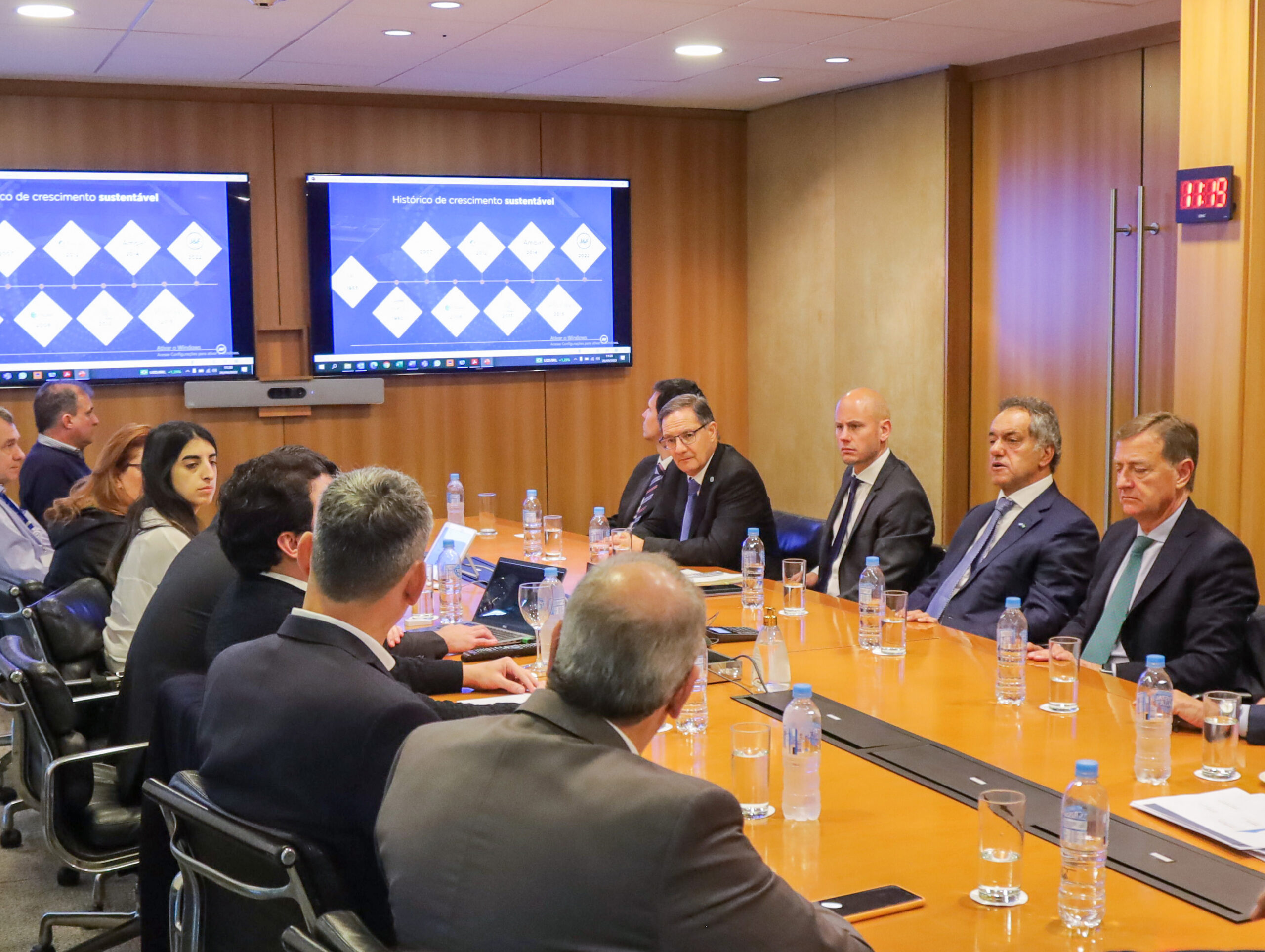 Mendoza en Brasil con el objetivo de atraer inversiones
