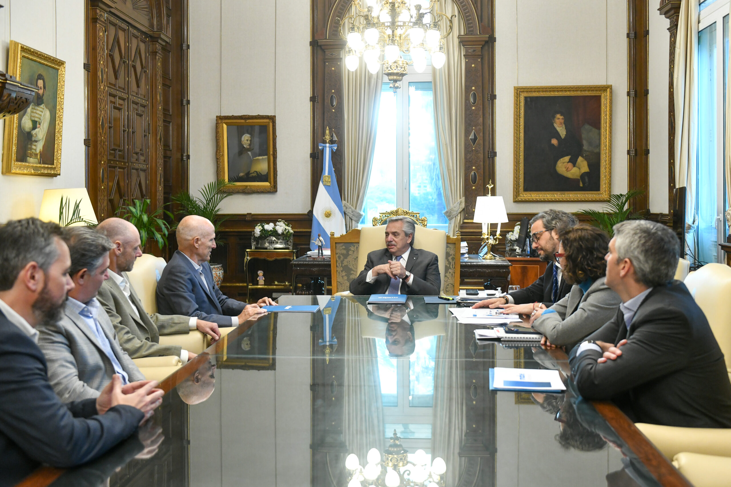 El presidente recibió al Ceo del Grupo mexicano MABE, que anunció una inversión de 20 millones de dólares