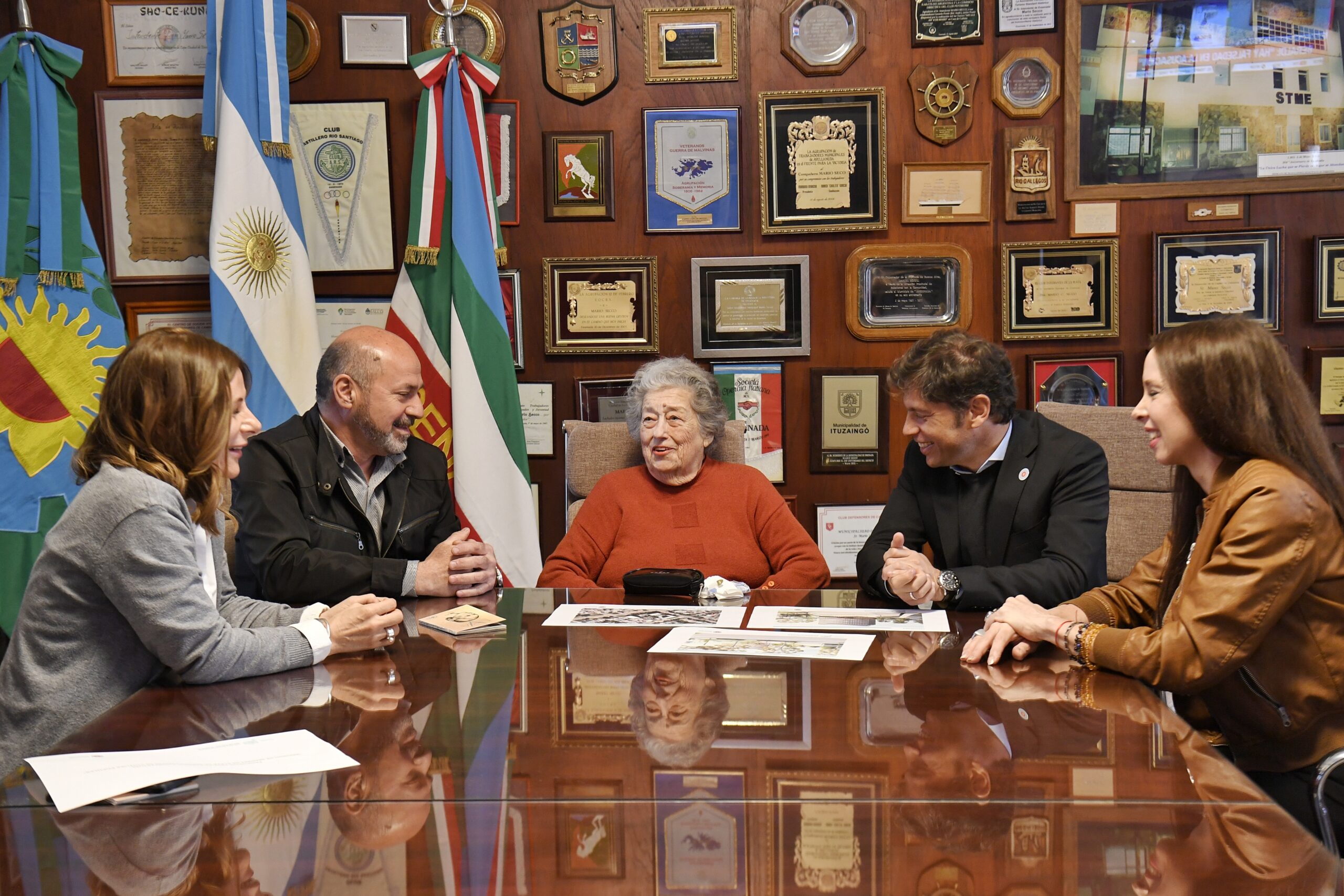 Habrá un espacio para las Madres de Plaza de Mayo