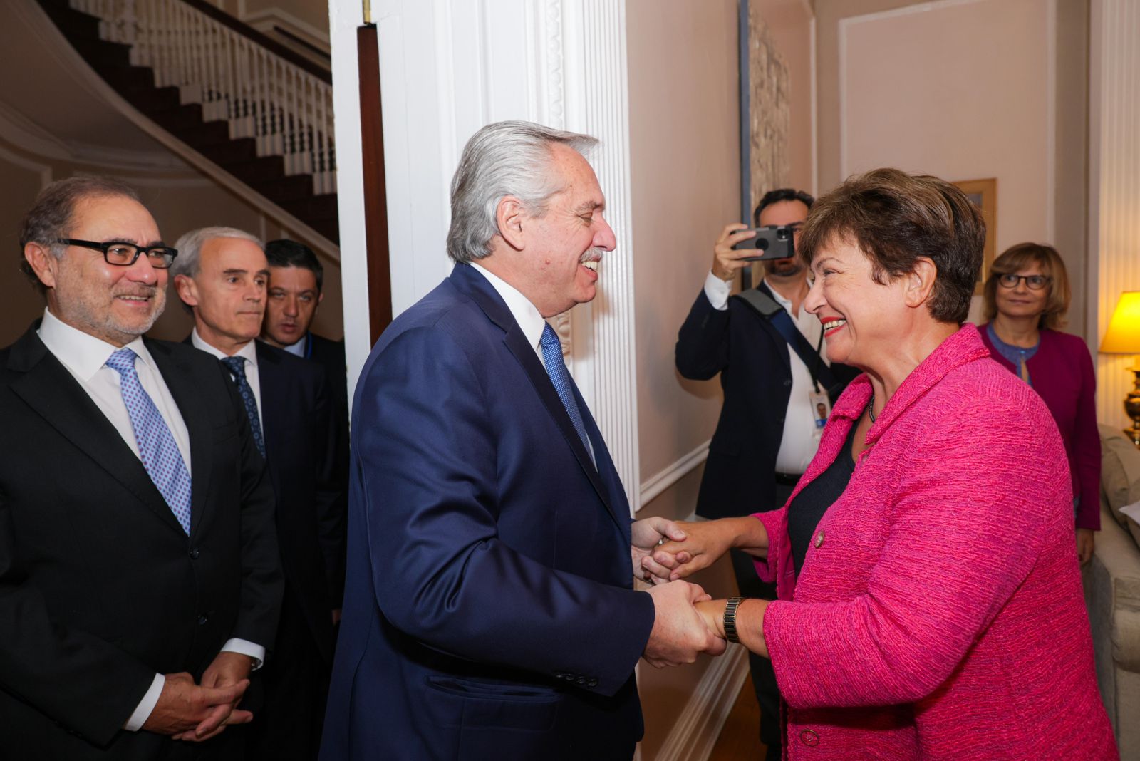 El presidente calificó de «constructiva» reunión con Georgieva en Nueva York