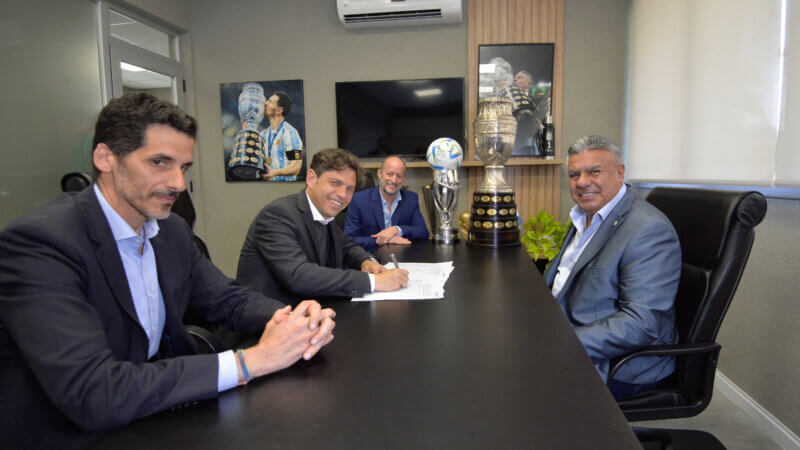  Firman un convenio con la AFA para facilitar trámites de documentación en clubes de fútbol