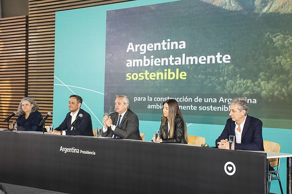 El presidente de la Nación encabezó la capacitación de la Ley Yolanda para altas autoridades