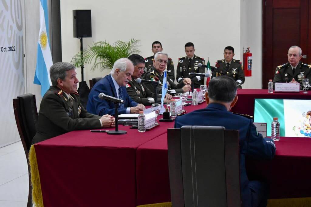 Defensa: importante encuentro bilateral argentino-mexicano