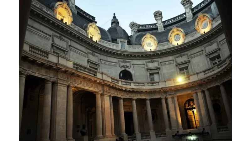 Abren las embajadas para acercar culturas