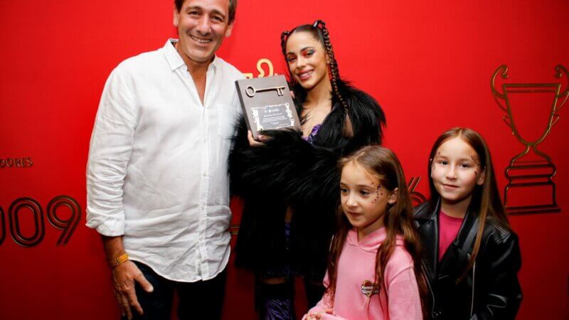 «Tini» Stoessel tiene las llaves de la ciudad de La Plata