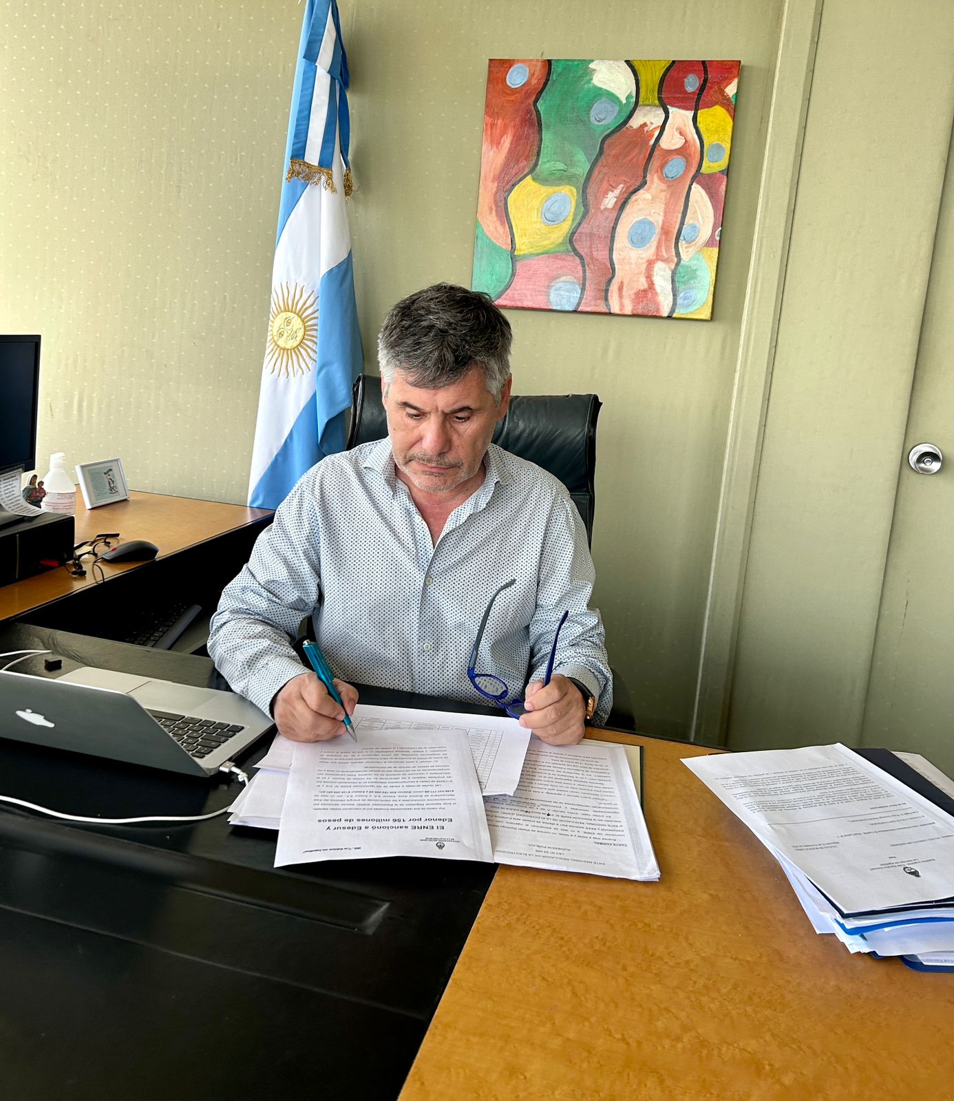 El gobierno sancionó a Edesur y Edenor por 156 millones de pesos