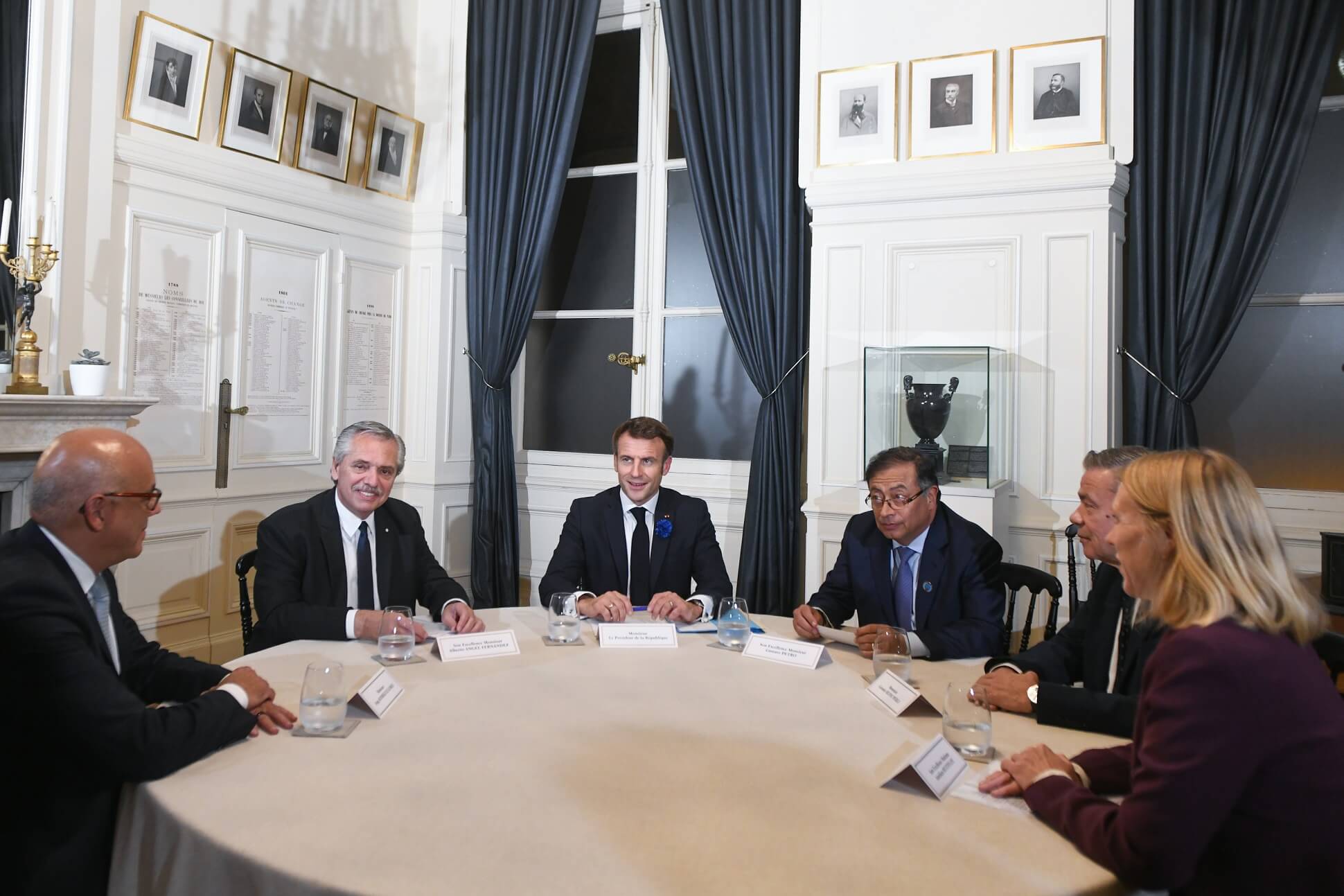 Argentina, Francia y Colombia apoyan negociación