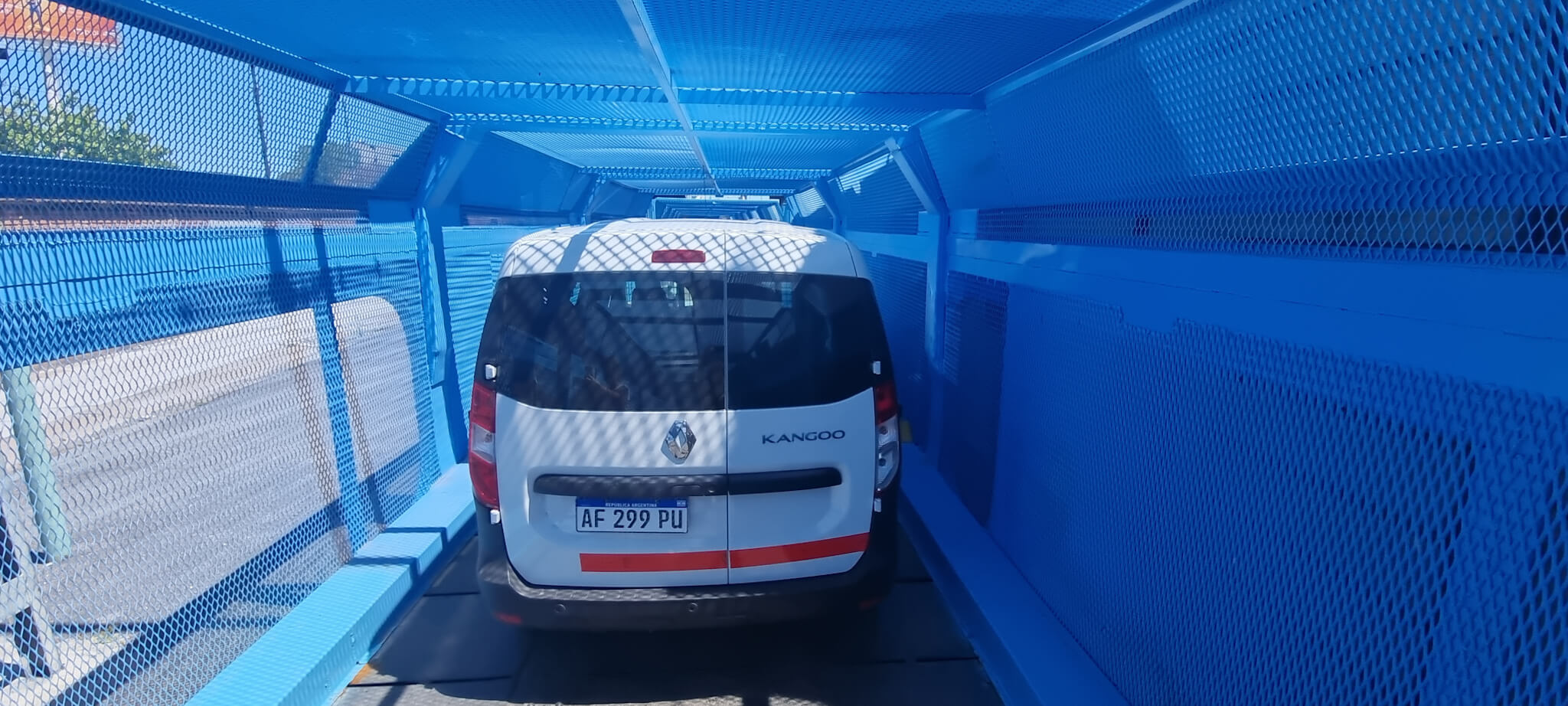 Ya se puede trasladar autos en los trenes a Mar del Plata