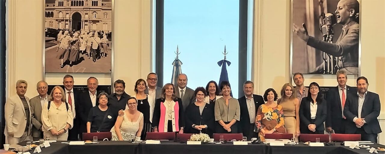 Martins se reunió con el Comité Económico y Social Europeo