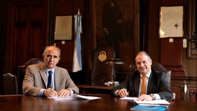 Firman  un convenio con la Universidad Europea del Atlántico