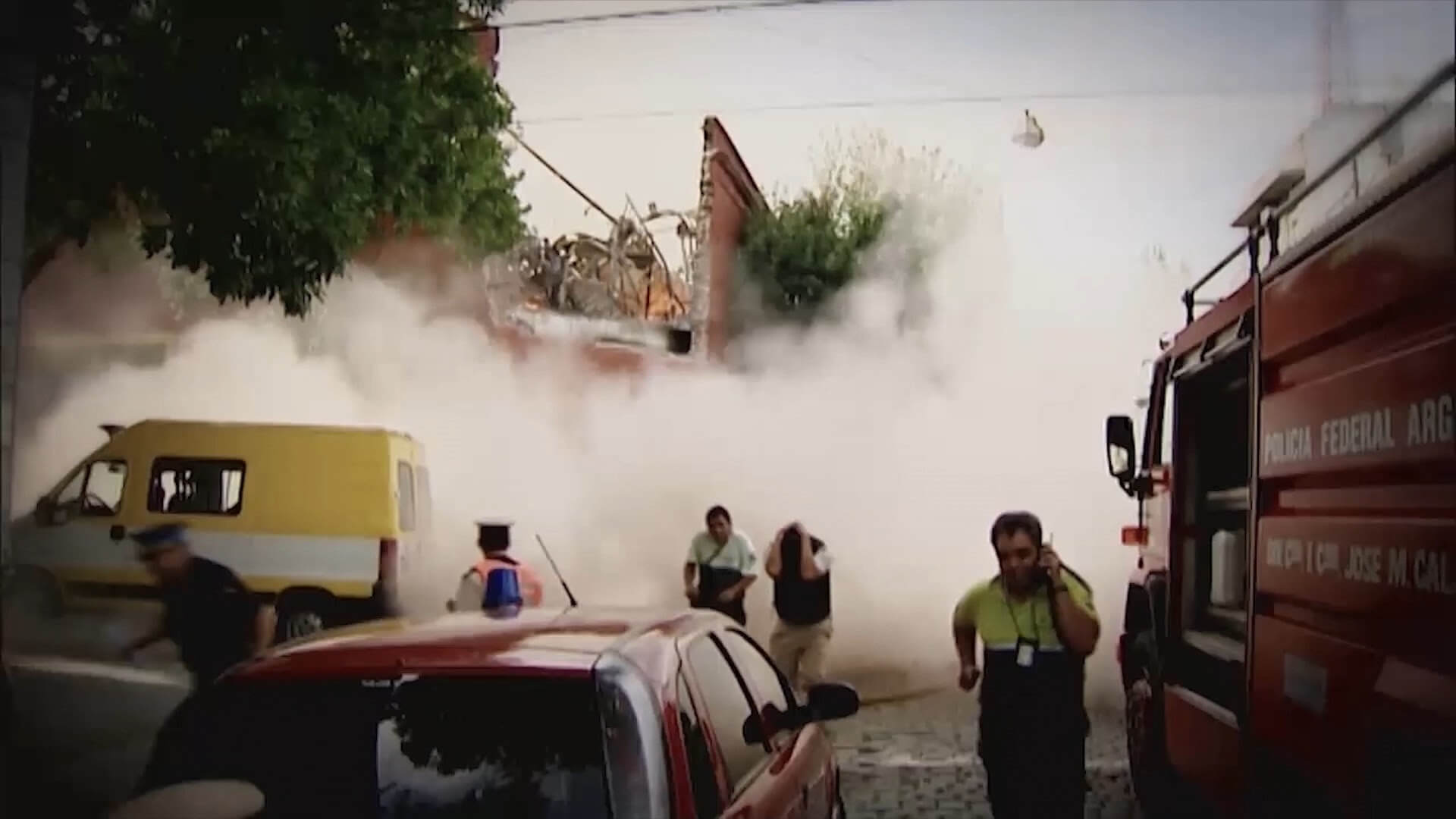 «El cumplimiento del deber», la trama del incendio en Iron Mountain