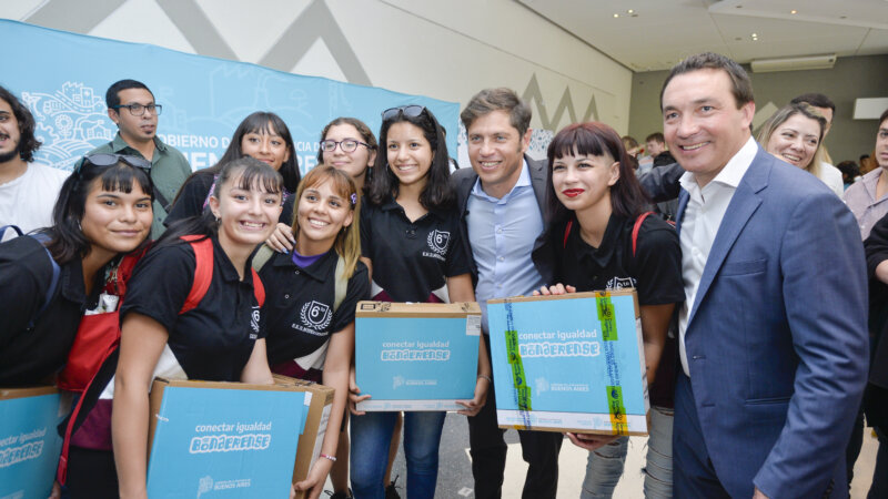 Kicillof: “Decían que entregar computadoras era clientelismo, pero el objetivo es igualar oportunidades