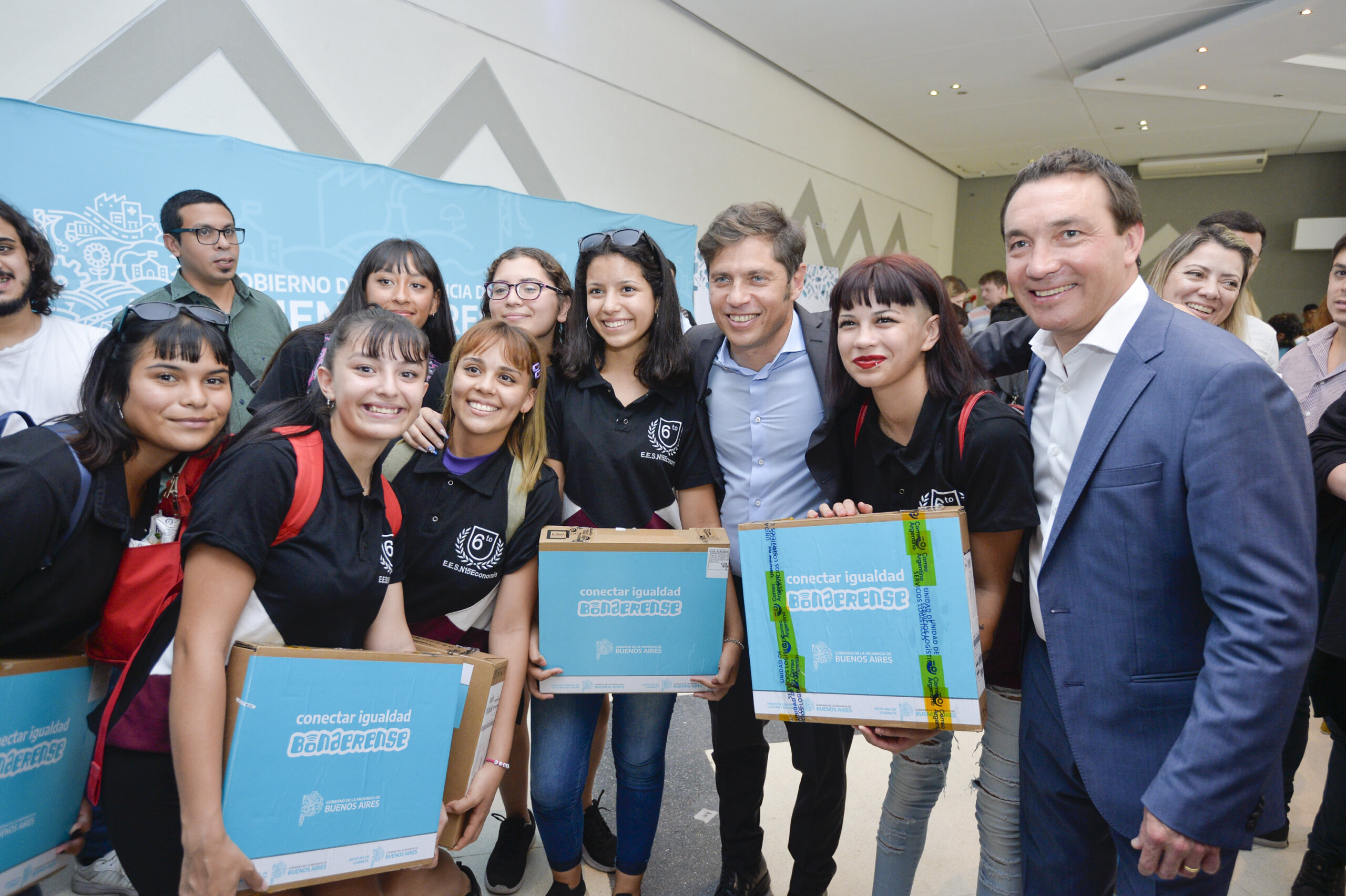 Kicillof: “Decían que entregar computadoras era clientelismo, pero el objetivo es igualar oportunidades