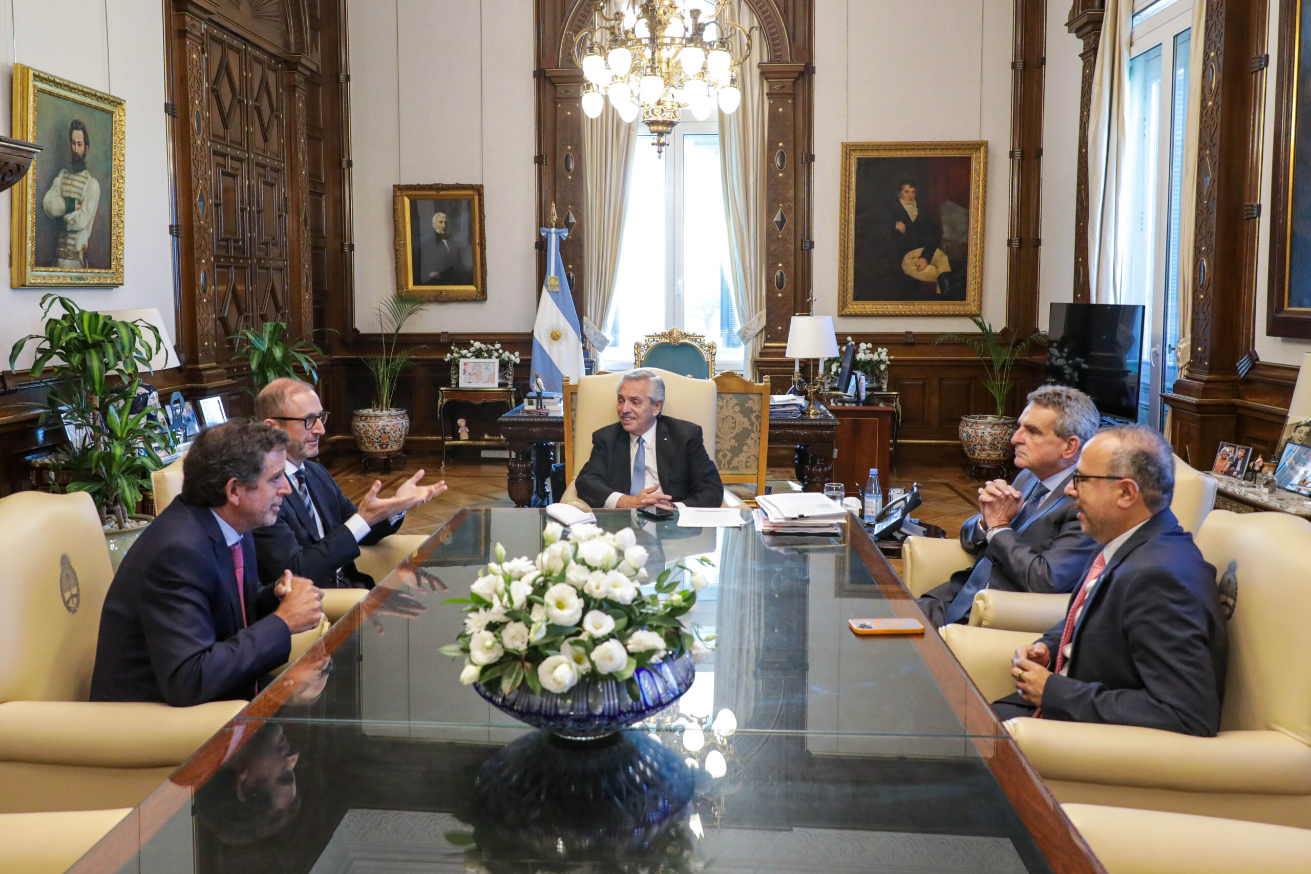 El Presidente se reunió con directivos de Bioceres y Adecoagro