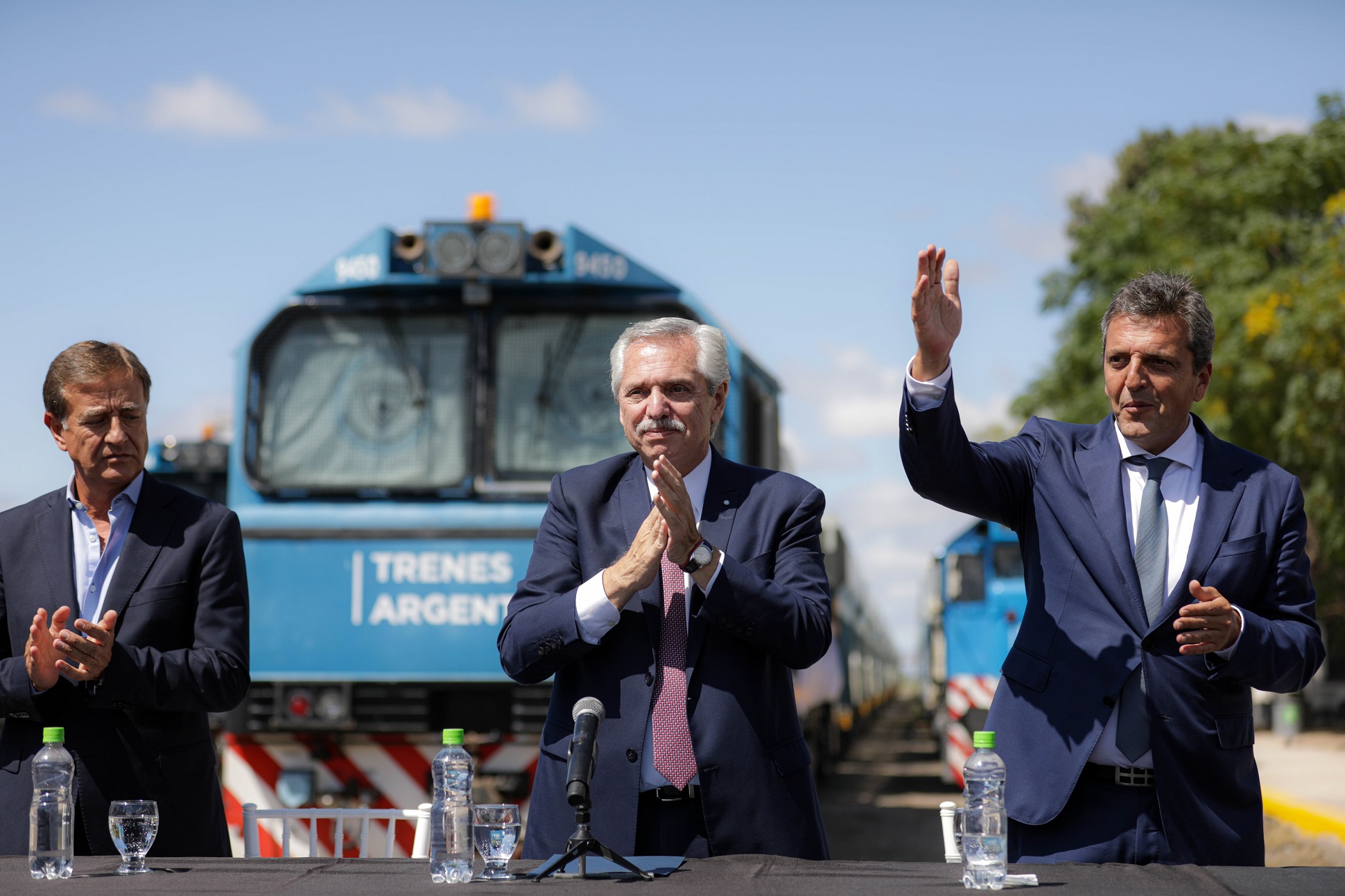 El presidente encabezó la última prueba de las obras para restituir el tren a Mendoza(con video)