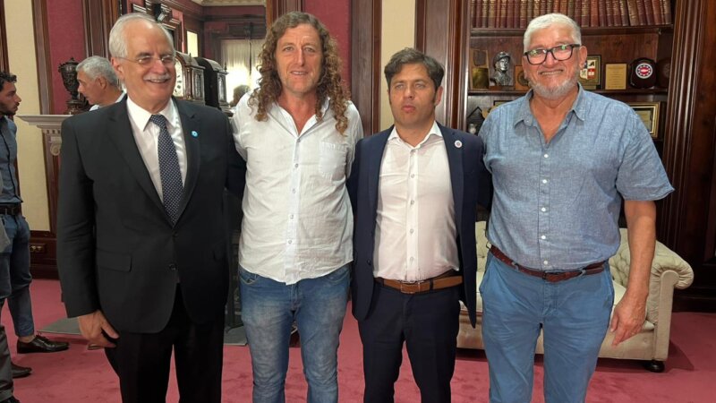 Trabajadores del Astillero Rio Santiago apoyan la construcción de un dique flotante