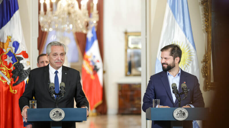 Fernández y Boric reafirmaron la importancia de la relación entre la Argentina y Chile