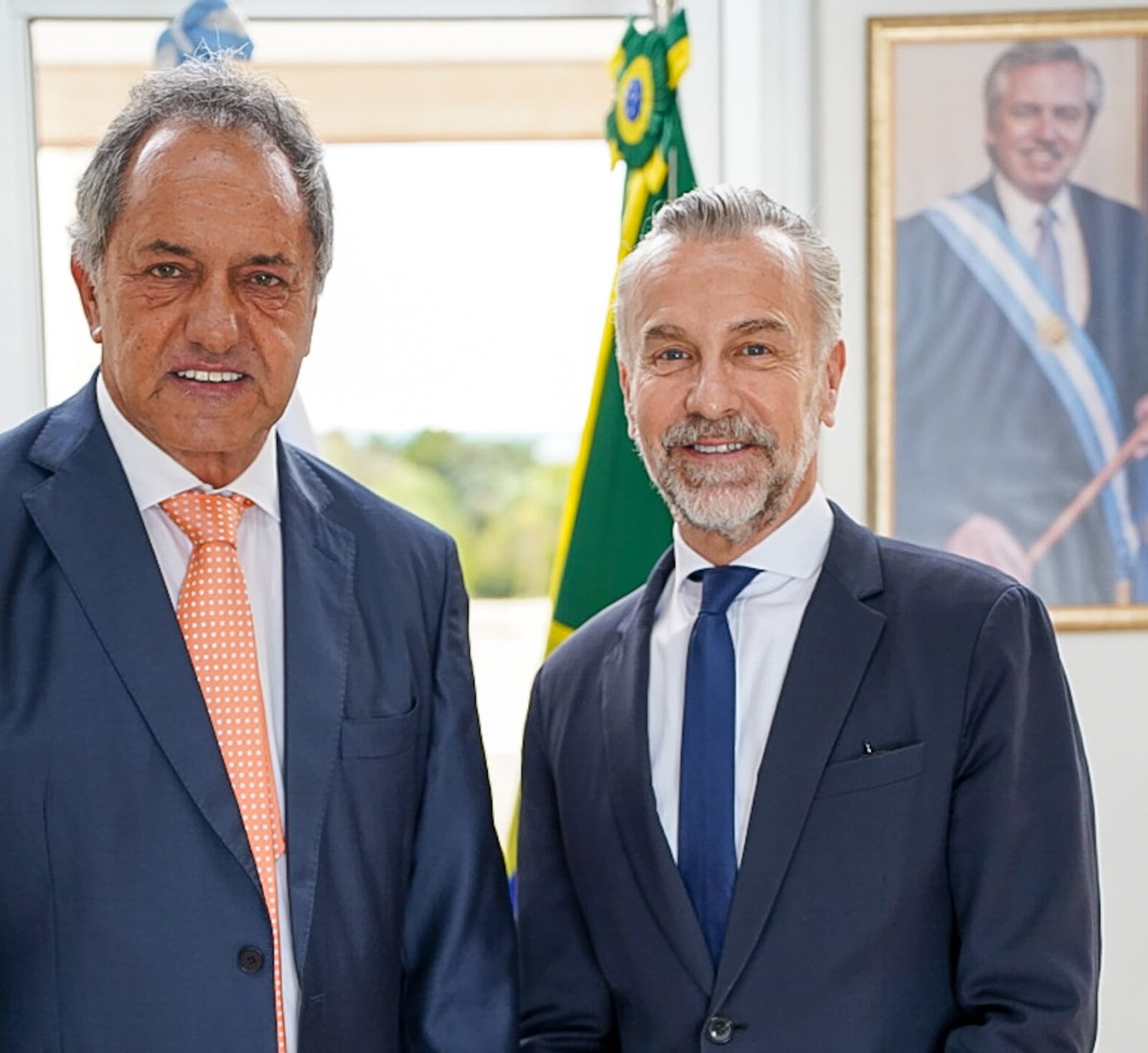 Scioli recibió en Brasili al CEO de Saint Gobain que anunció inversión en Argentina