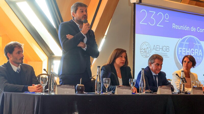 Frente a Lammens, empresarios hoteleros  reclamaron modificaciones de la legislación laboral