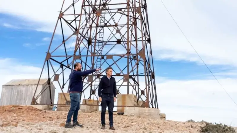 Katopodis anunció el Programa de Recuperación de Faros Argentinos(con video)