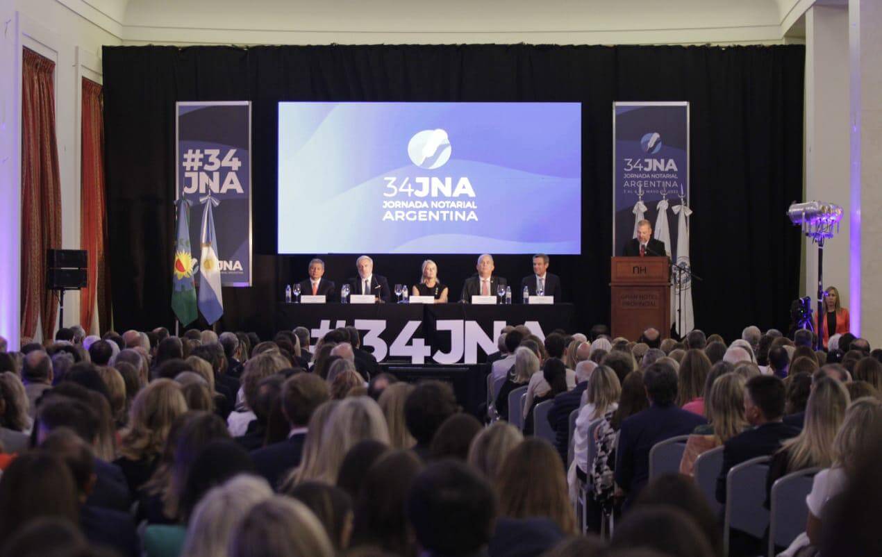 Escribanos: con más de 500 participantes comenzó en Mar del Plata la 34 Jornada Notarial Argentina