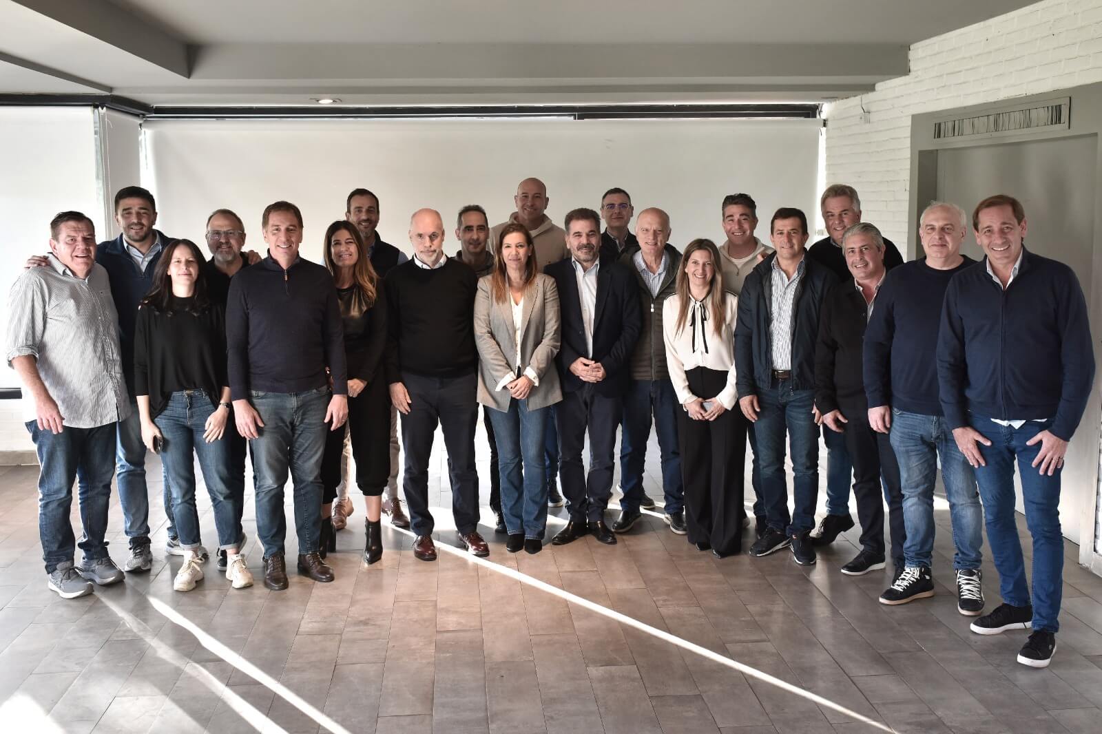 Rodríguez Larreta junto a los miembros de la Mesa Política del PRO Provincia de Buenos Aires