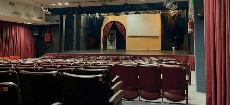 ¡Buenos Aires recupera un teatro con la firma del recordado Carlos Carella!