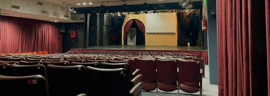 ¡Buenos Aires recupera un teatro con la firma del recordado Carlos Carella!