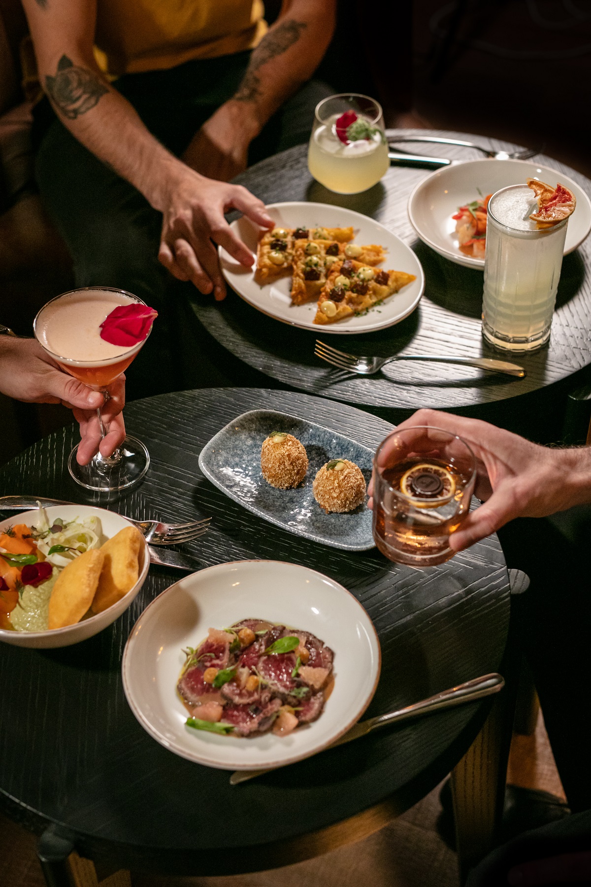 Boca de Toro Club: un nuevo oasis de tapas y cócteles dentro del Hotel Pulitzer Buenos Aires