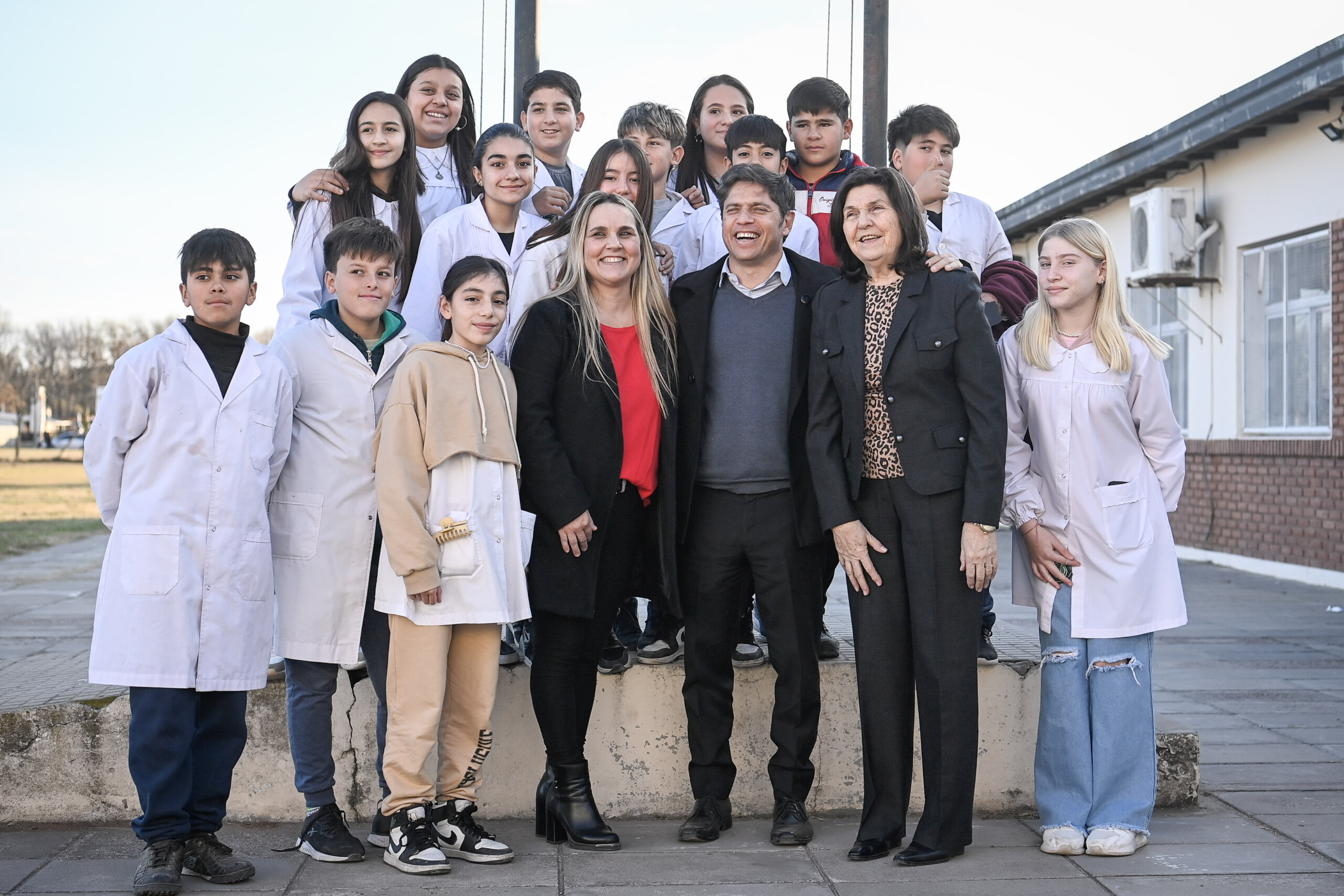 Kicillof: “Frente a quienes dicen que hay que dinamitarlo todo, nosotros vamos a seguir construyendo escuelas y hospitales”