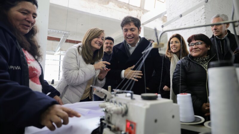 Kicillof: “Donde el neoliberalismo veía un baldío, el peronismo y los trabajadores hicieron un polo textil»