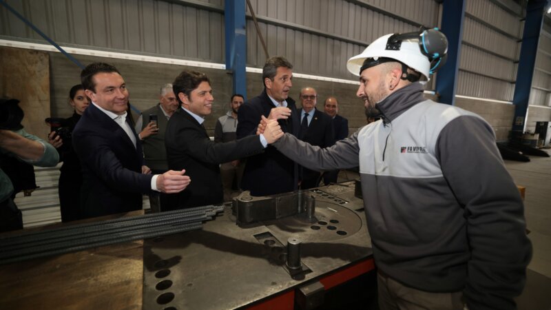 Kicillof y Massa recorrieron el Parque Industrial de Florencio Varela