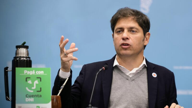 El gobernador Kicillof presentó los beneficios de Cuenta DNI para julio y agosto