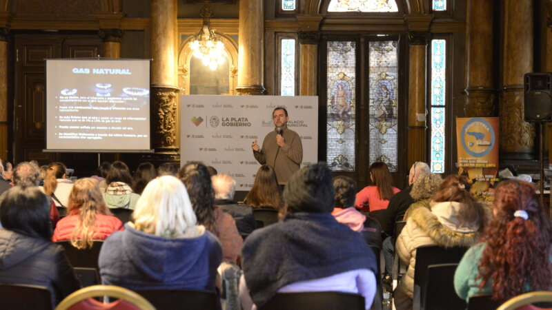 La Plata: la empresa Camuzzi brindó una capacitación gratuita de Reanimación Cardiopulmonar(RCP)