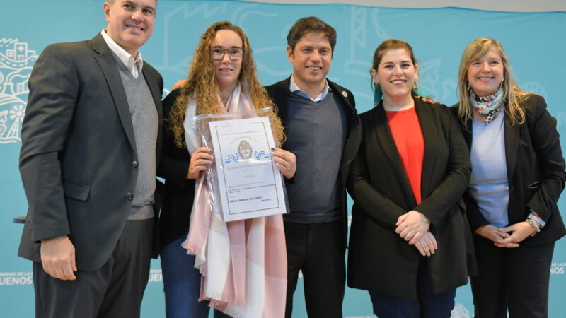 Kicillof entregó 127 títulos de propiedad gratuitos en Chacabuco 