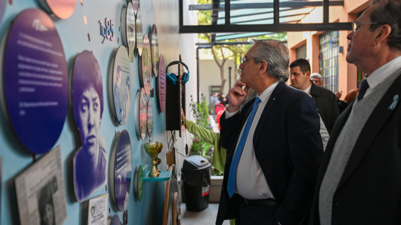 El Presidente  Alberto Fernández recorrió la Casa Museo María Elena Walsh