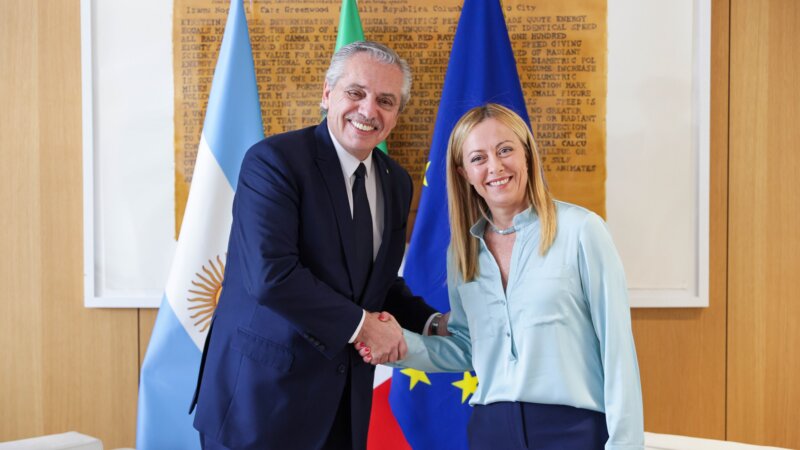 El presidente se reunió  con Giorgia Meloni en Bélgica(con video)