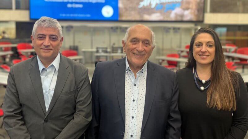 Roberto Domenech: “Se estima una producción de 1000 millones de pollos, con un consumo aparente de 47 kg/hab/año”