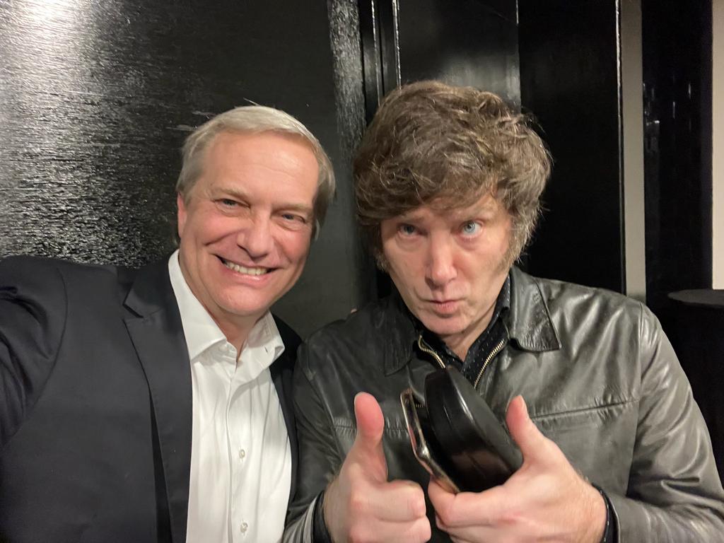 Milei, en Chile: «Le vamos a ganar en las urnas a los K y Cambiemos y sacaremos al país de la decadencia»