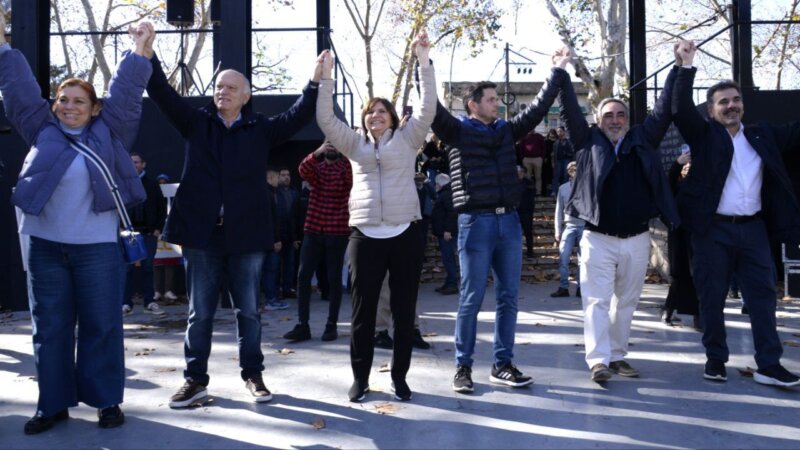 Bullrich junto a Petri y Grindetti continúa su gira por el interior bonaerense