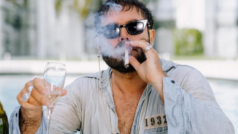 DOPE LEMON   dio a conocer su nuevo single “MIAMI BABY”,  adelanto de su próximo álbum “KIMOSABÈ”