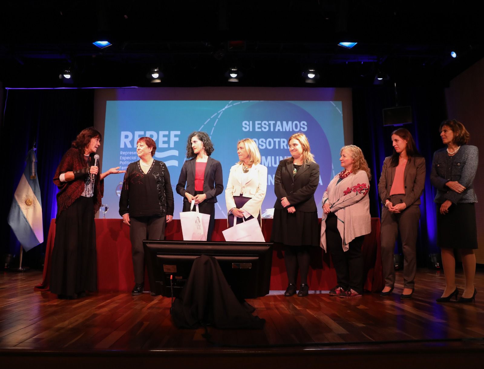 El gobierno reconoció a mujeres electas en espacios de relevancia internacional