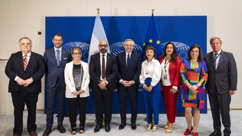El presidente Alberto Fernández se reunió con legisladores del Parlamento Europeo