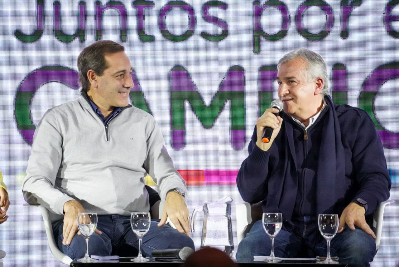 Morales y Garro se reunieron con empresarios y emprendedores platenses