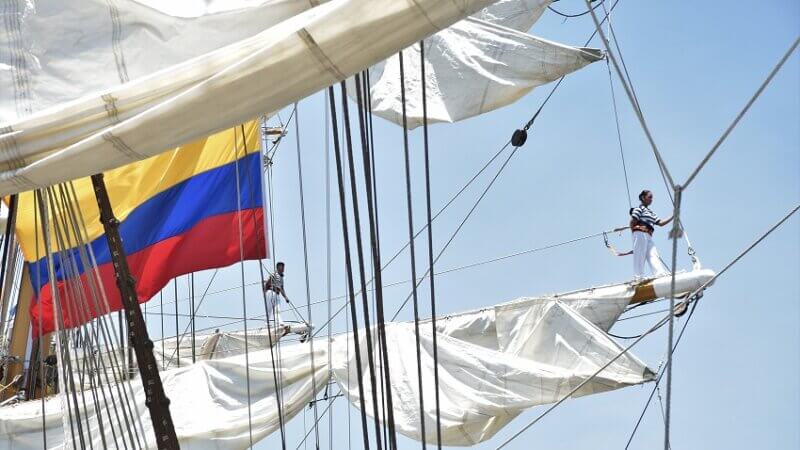 La Fragata ARA «Libertad» participó de los actos por los 200 años de creación de la Armada colombiana