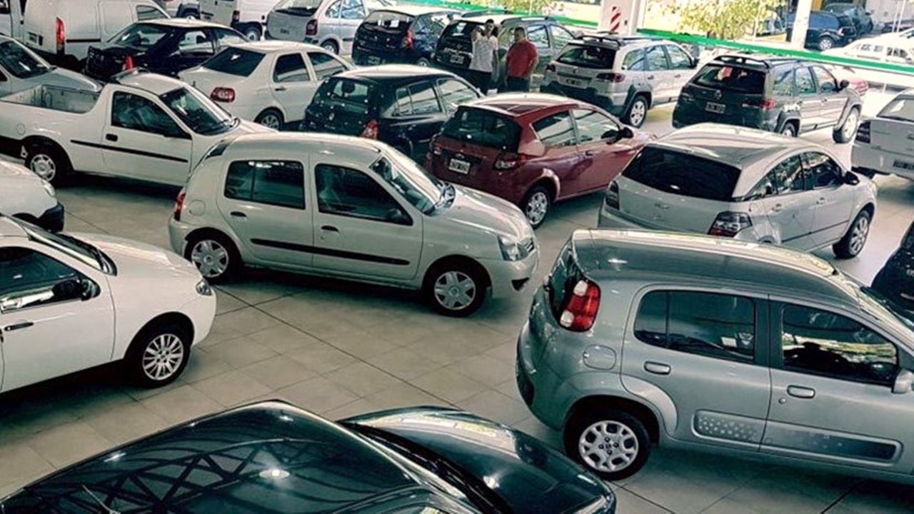 Se incrementaron las compraventas de autos usados