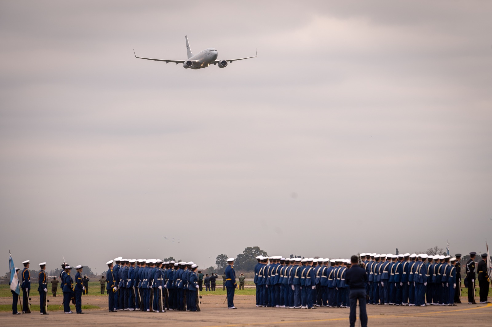 Día de la Fuerza Aérea Argentina: desfile con más de 1500 efectivos y 100 aeronaves